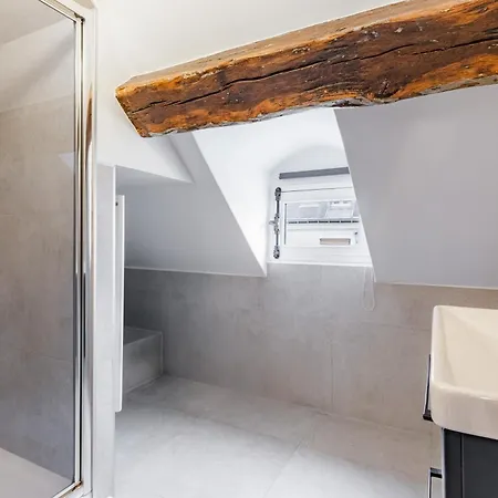 Апартаменты Bright Ac In Marais Bastille Париж